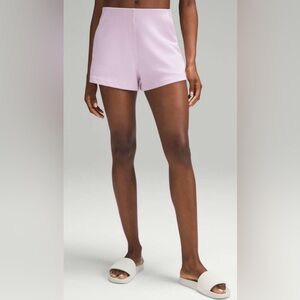 Lululemon Ribbed Softstreme High-Rise Short 2"
Pink Peony
